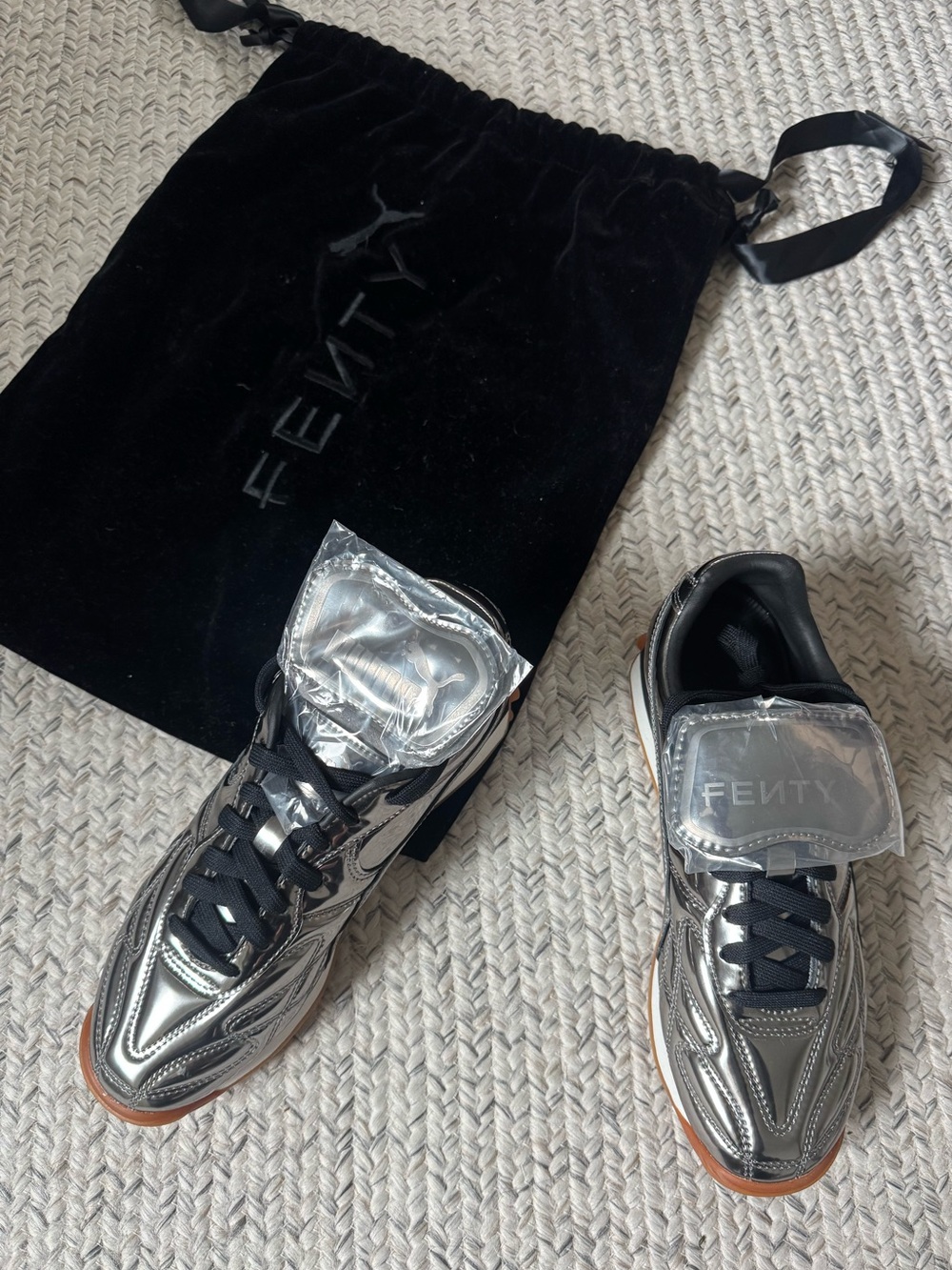 NWT Puma x Fenty Avanti C Silver Sneakers — Women’s Size 8